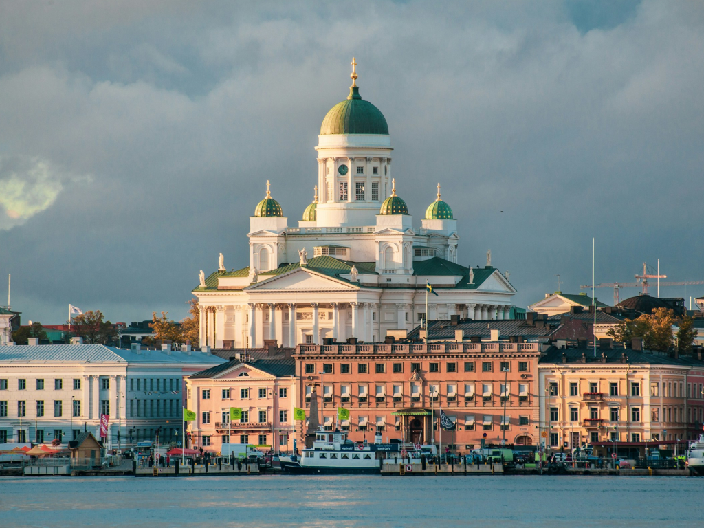 Helsinki airport transfer service
